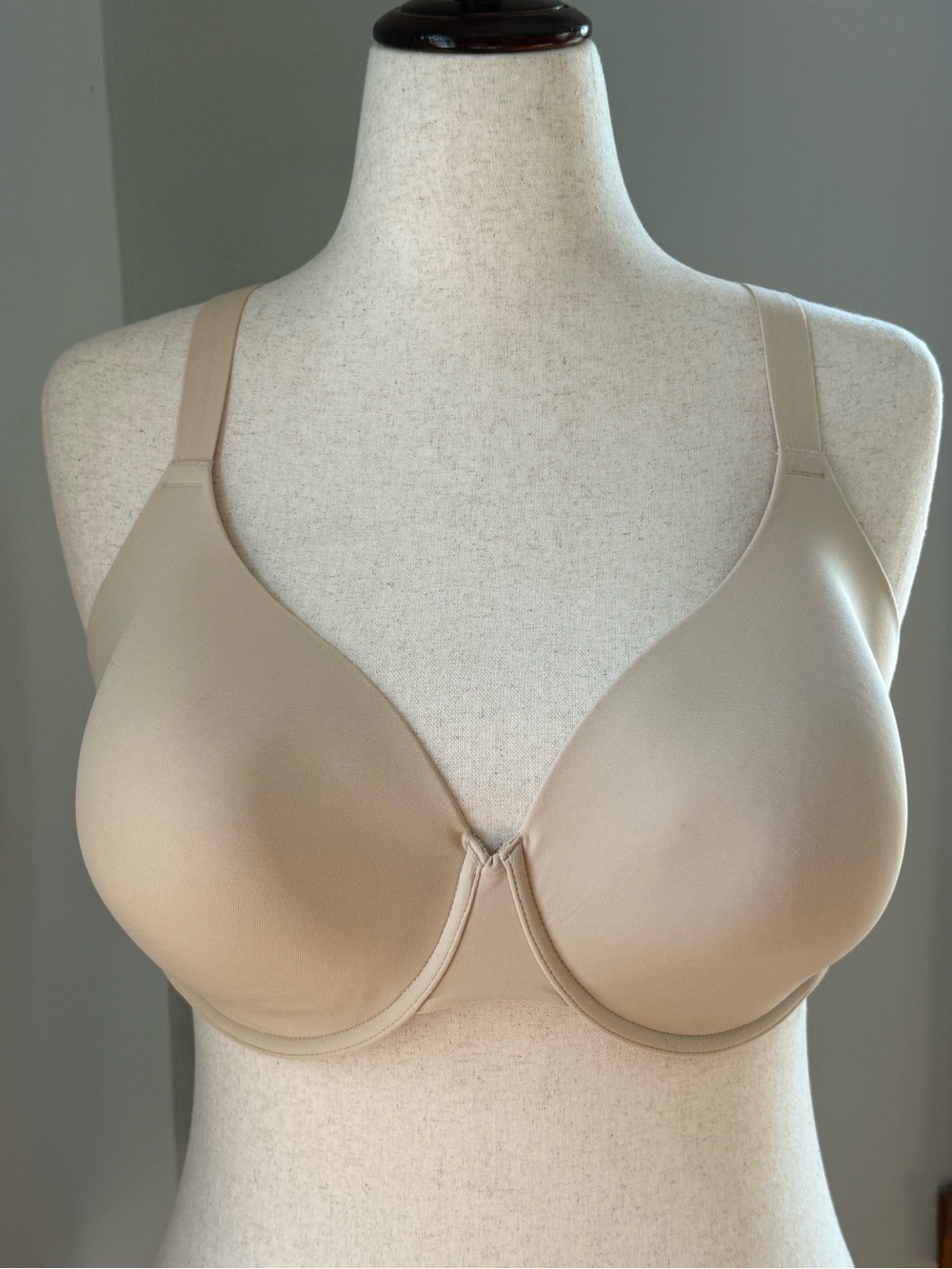 SKIMS Fits Everybody T-Shirt Bra 40D Nude Beige